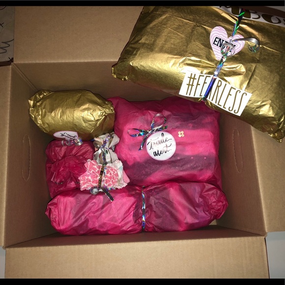 🌸 Packaging 🌸 - Picture 3 of 6